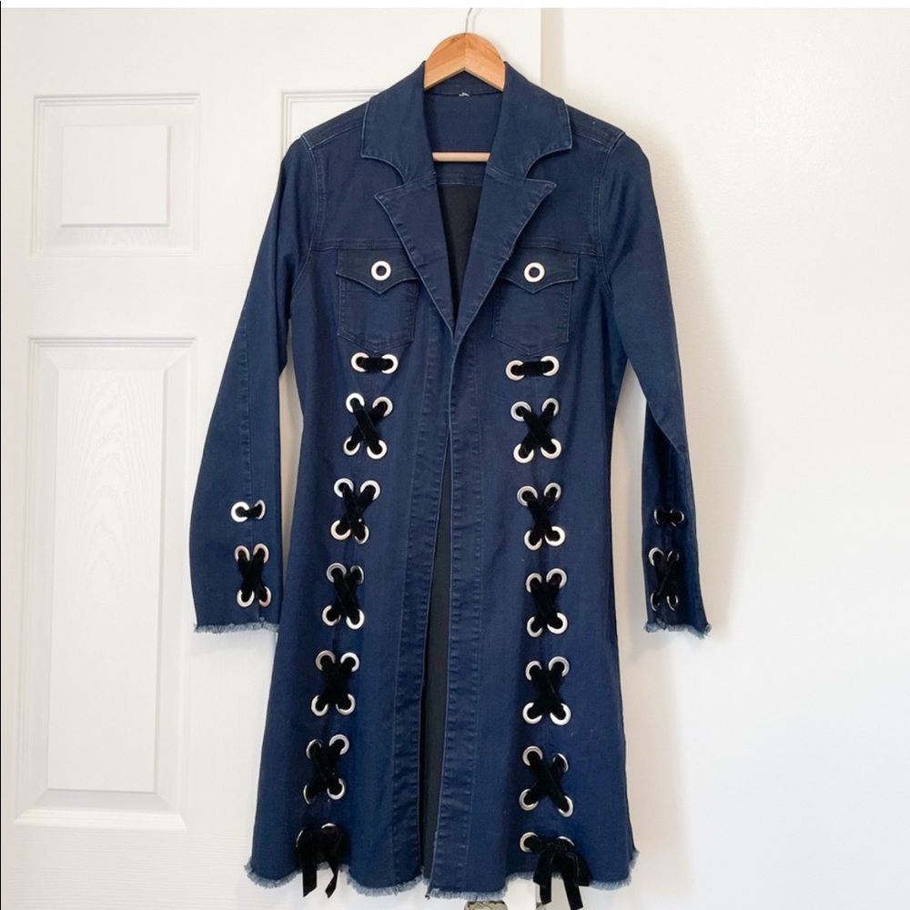 • Grommet Lace-up Denim Jacket/Duster•